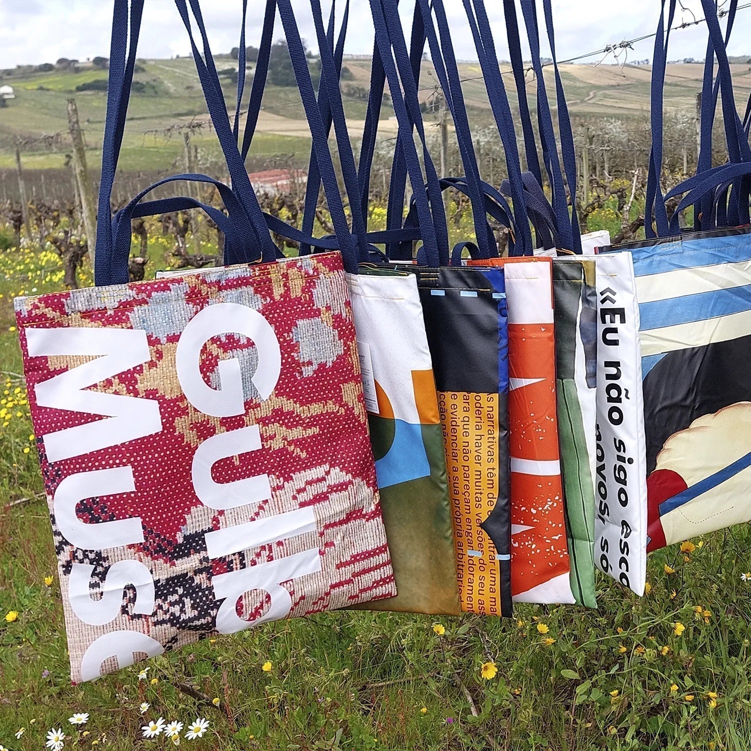 The Jack II Bag was created from material previously used in the light boxes of the Calouste Gulbenkian Foundation, transforming a museum support into a functional design object.