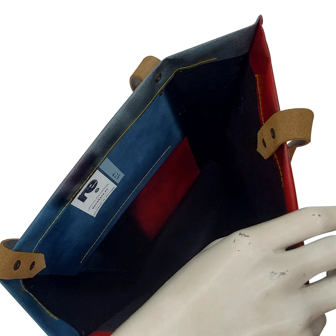 Unique handmade bag made from reclaimed advertising banner, with leather handles and an interior pocket. A numbered ReCreate piece crafted in Lisbon. - pocket